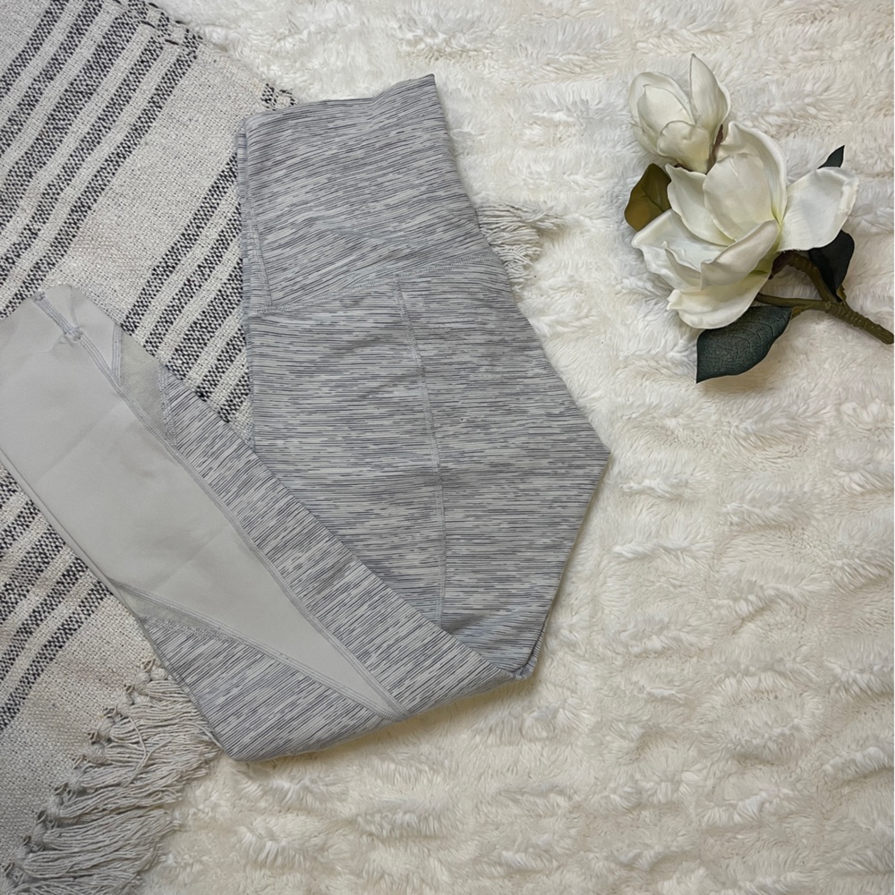 𝚕𝚞𝚕𝚞𝚕𝚎𝚖𝚘𝚖 𝚠𝚞𝚗𝚍𝚎𝚛 𝚞𝚗𝚍𝚎𝚛 𝚑𝚒𝚐𝚑𝚛𝚒𝚜𝚎 𝚌𝚛𝚘𝚙 ꥟ 𝟼 - Picture 3 of 10